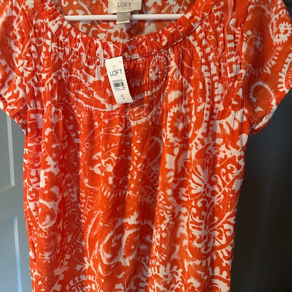 LOFT Tops - LOFT Size S Orange Short Sleeve Smocked Blouse